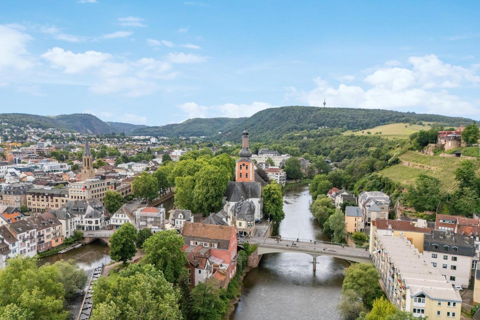 Altstadt Apartment Am Wasser Mit Parkplatz Und Grossem Garten Bad Kreuznach Exterior photo