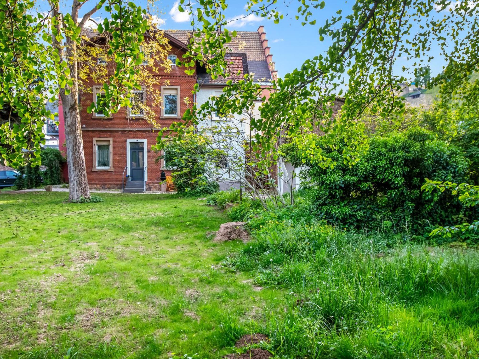 Altstadt Apartment Am Wasser Mit Parkplatz Und Grossem Garten Bad Kreuznach Exterior photo